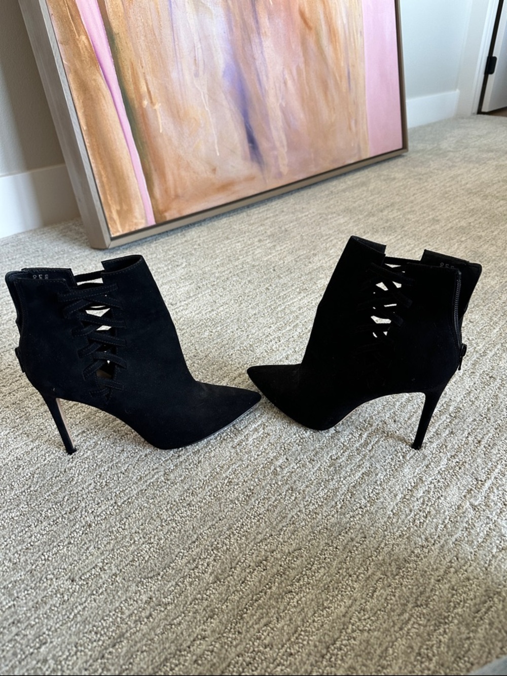 Aldo Black Suede Pointed Toe Lace-Up Ankle Booties size 8